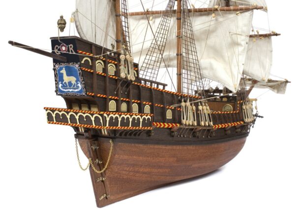 Barco Galeon GOLDEN HIND Occre
